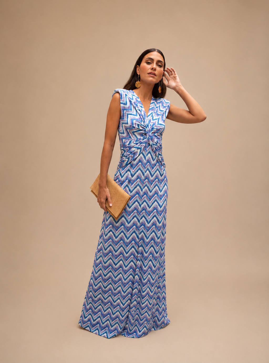 Manilva | El Vestido Perfecto para Brillar en Cualquier Ocasión
