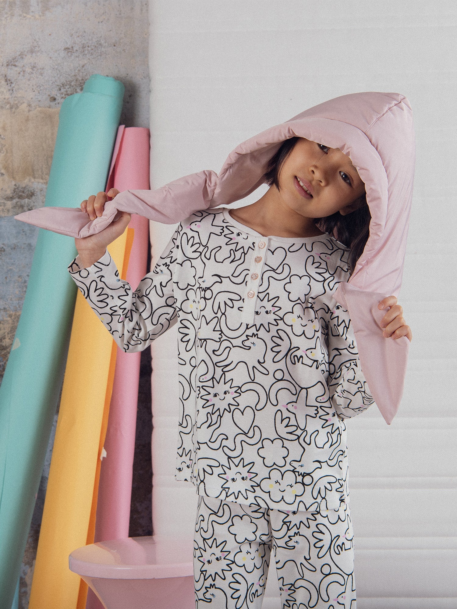 Pijama Largo para Niña Estampado Integral DREAM en Crema | Súper cómodo y bonito