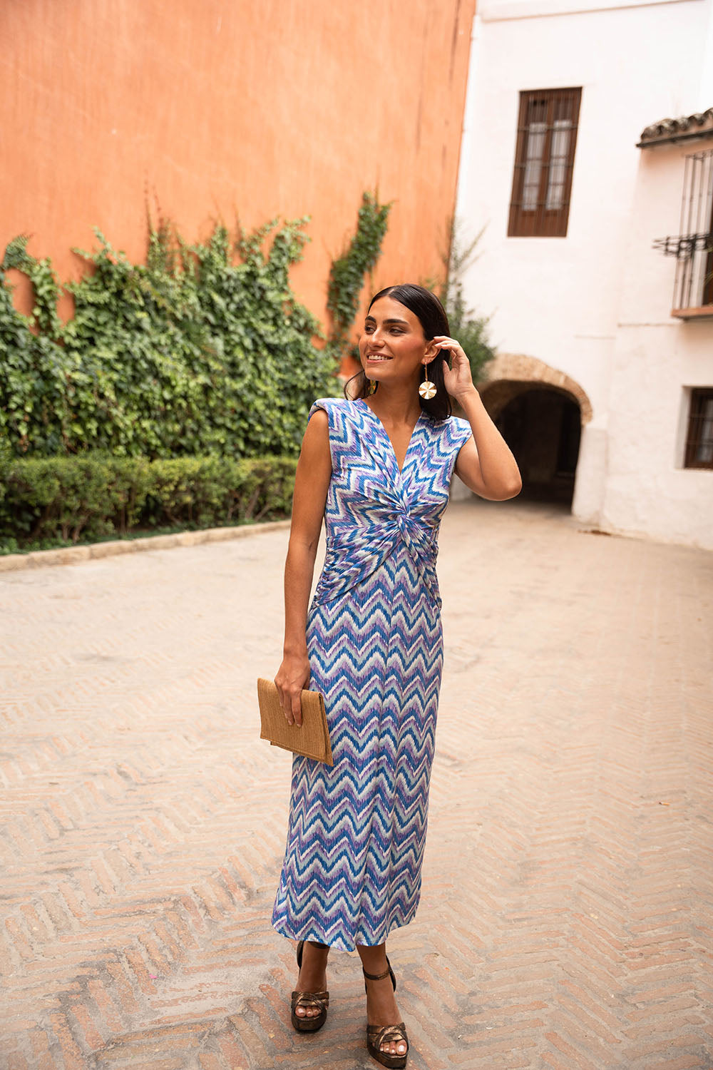 Manilva | El Vestido Perfecto para Brillar en Cualquier Ocasión