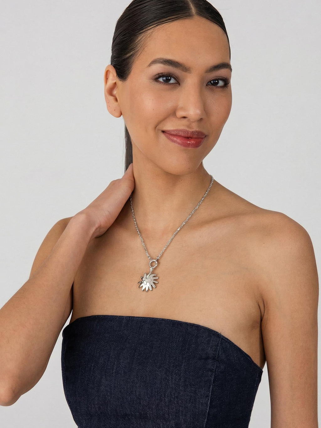 Maikai | Collar con colgante elegante