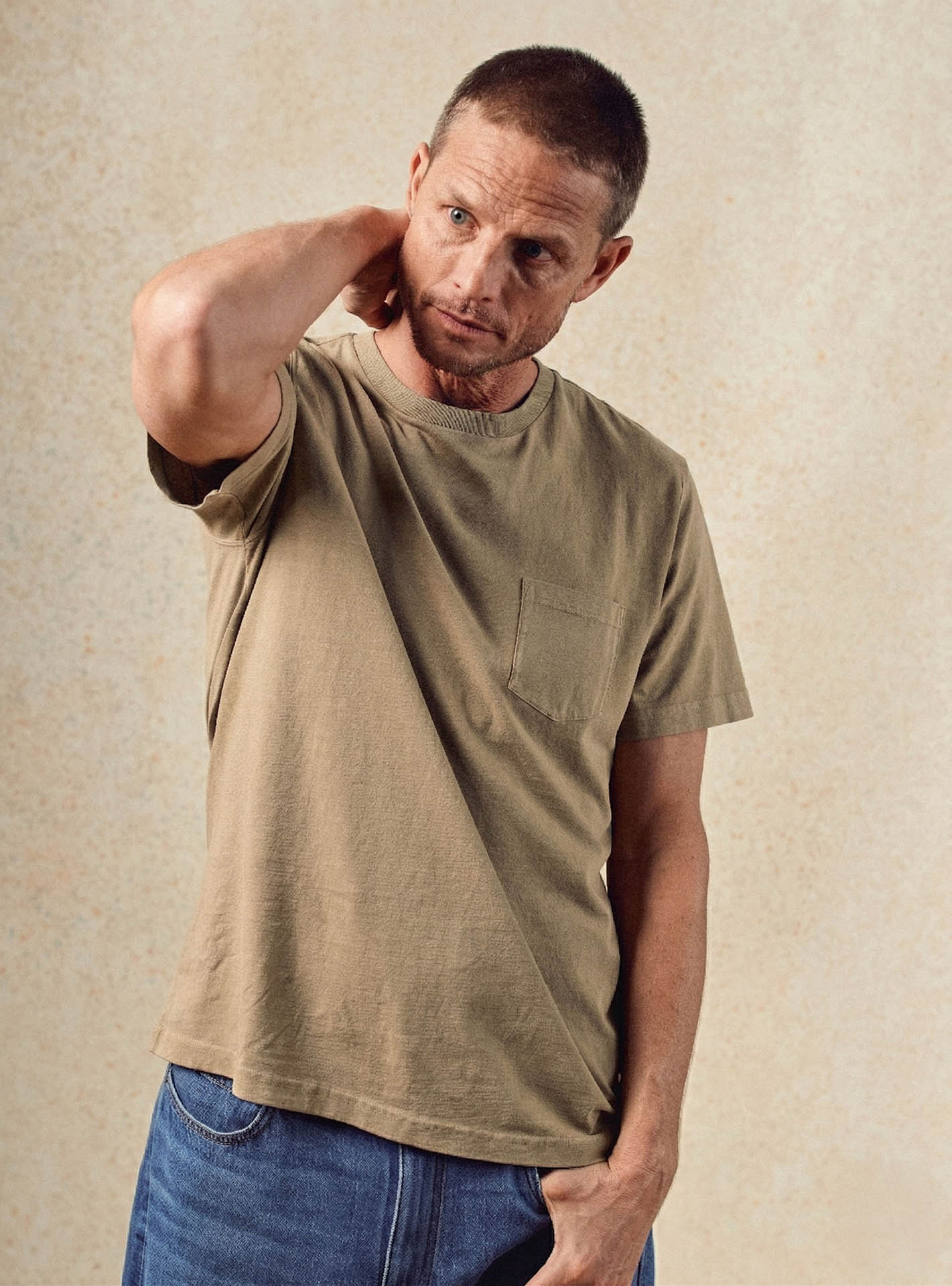 Mitch | Camiseta de Sencillez y Estilo