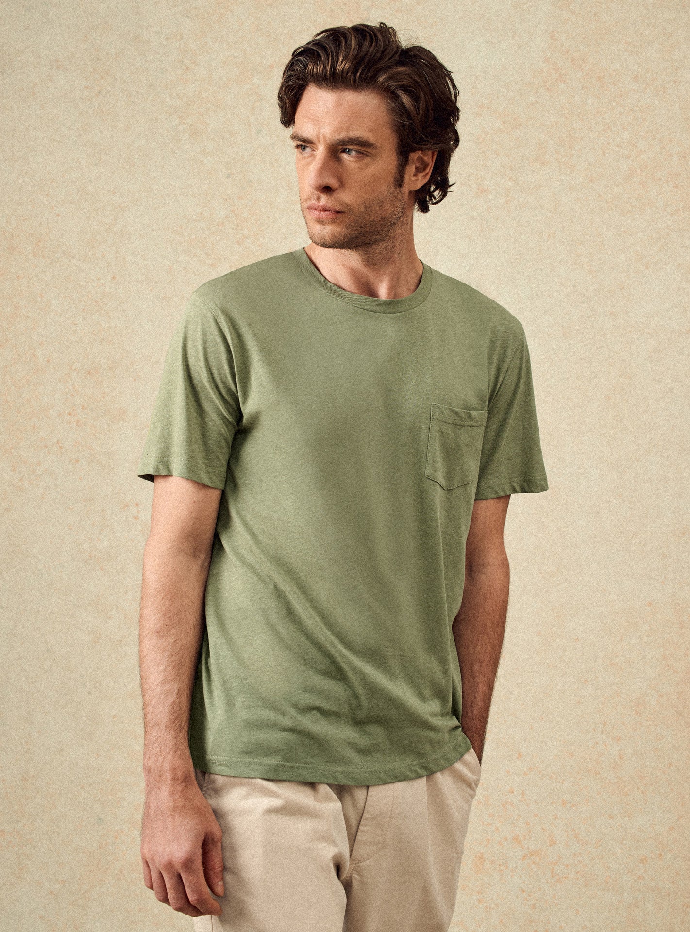 Mitch | Camiseta de Sencillez y Estilo
