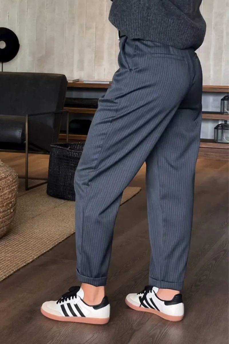MATHILDA | ELEGANTE, Pantalones que realzan la figura con rayas
